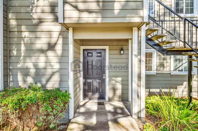 Building Photo - 630 Canyon Oaks Dr
