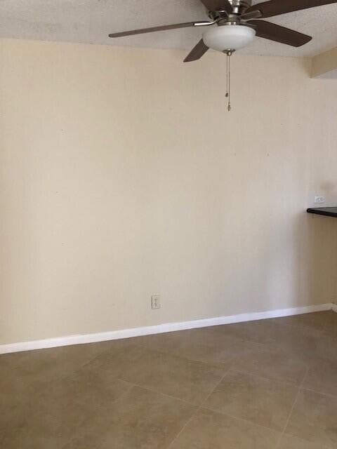 Building Photo - 5972 SE Riverboat Dr