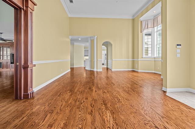 Foto del edificio - 530 W Hickory Ridge Cir
