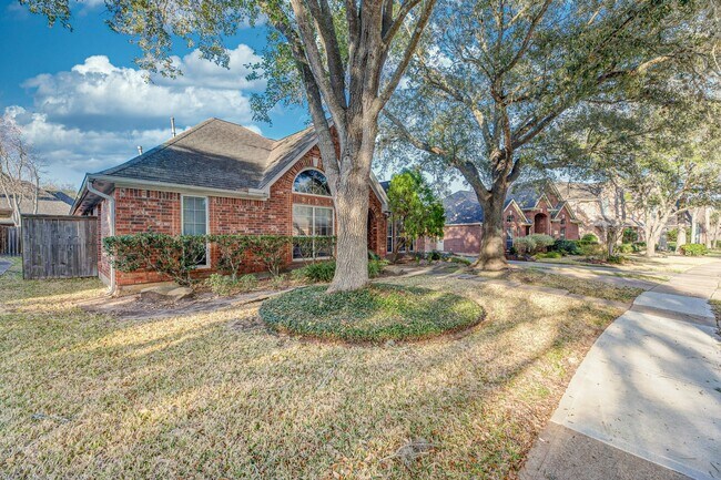 Foto del edificio - 7111 Glenwood Dr