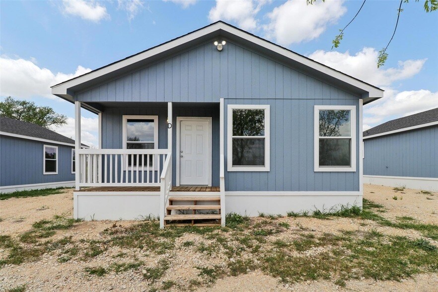 Photo - 1087 Schubert Lane Unit D