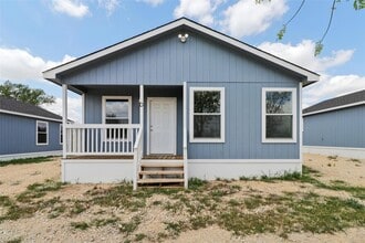 Building Photo - 1087 Schubert Ln