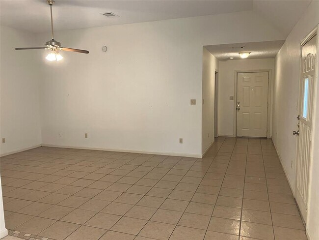 Building Photo - 1302 N Bishop St