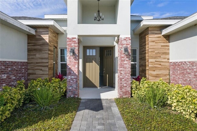 Building Photo - 208 SNOWY ORCHID Way