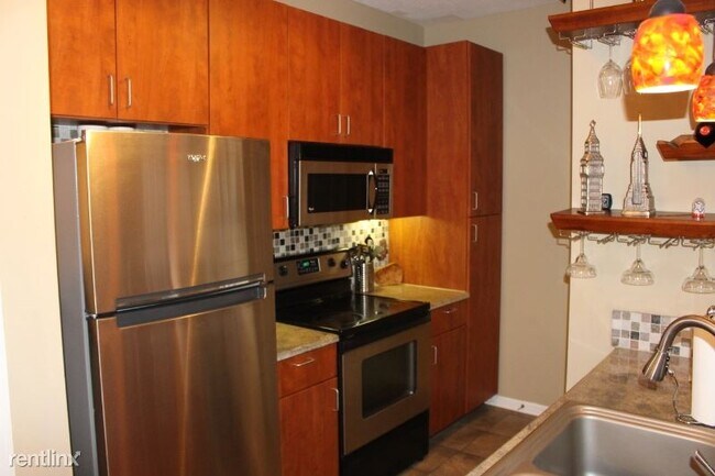 Foto del edificio - 1 br, 1 bath Condo - 330 S 3rd St 2 Unit 2