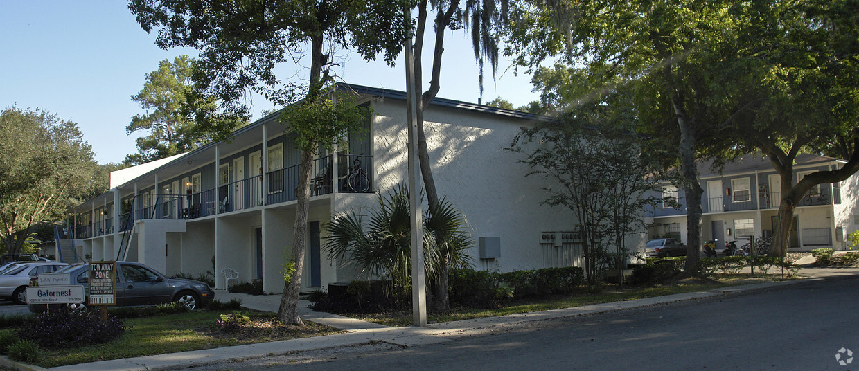 Building Photo - Gator View Apartments