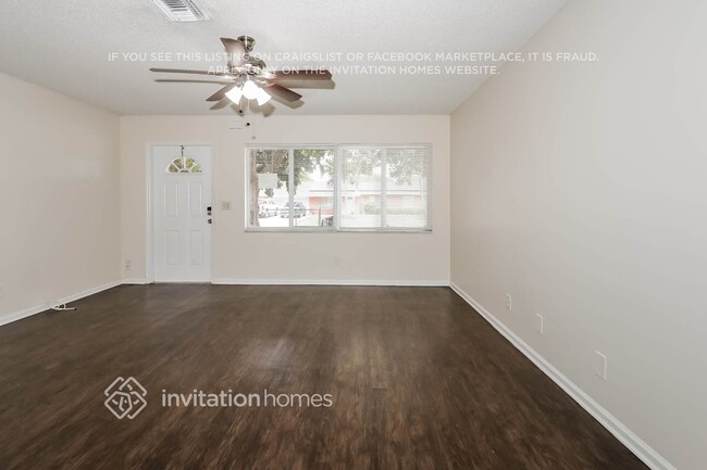 Building Photo - 3360 Gondolier Way