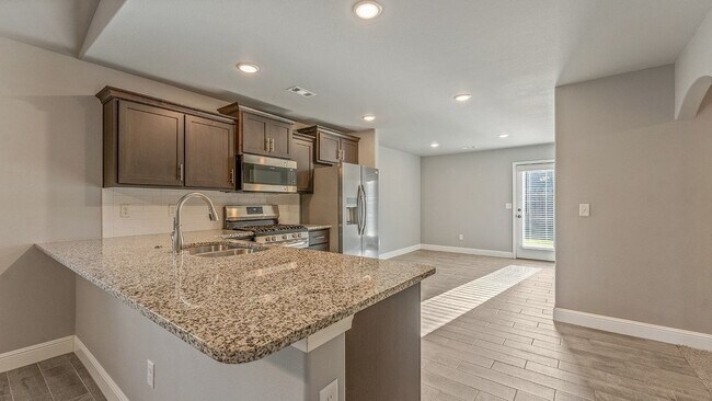 Foto del edificio - 6005 NW Hoover St
