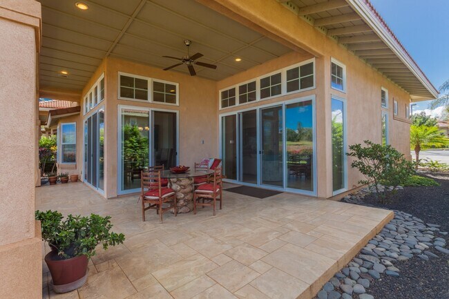 Foto del edificio - Gorgeous free standing luxury Hokulani Golf Villa fully furnished 3/2.5 for rent