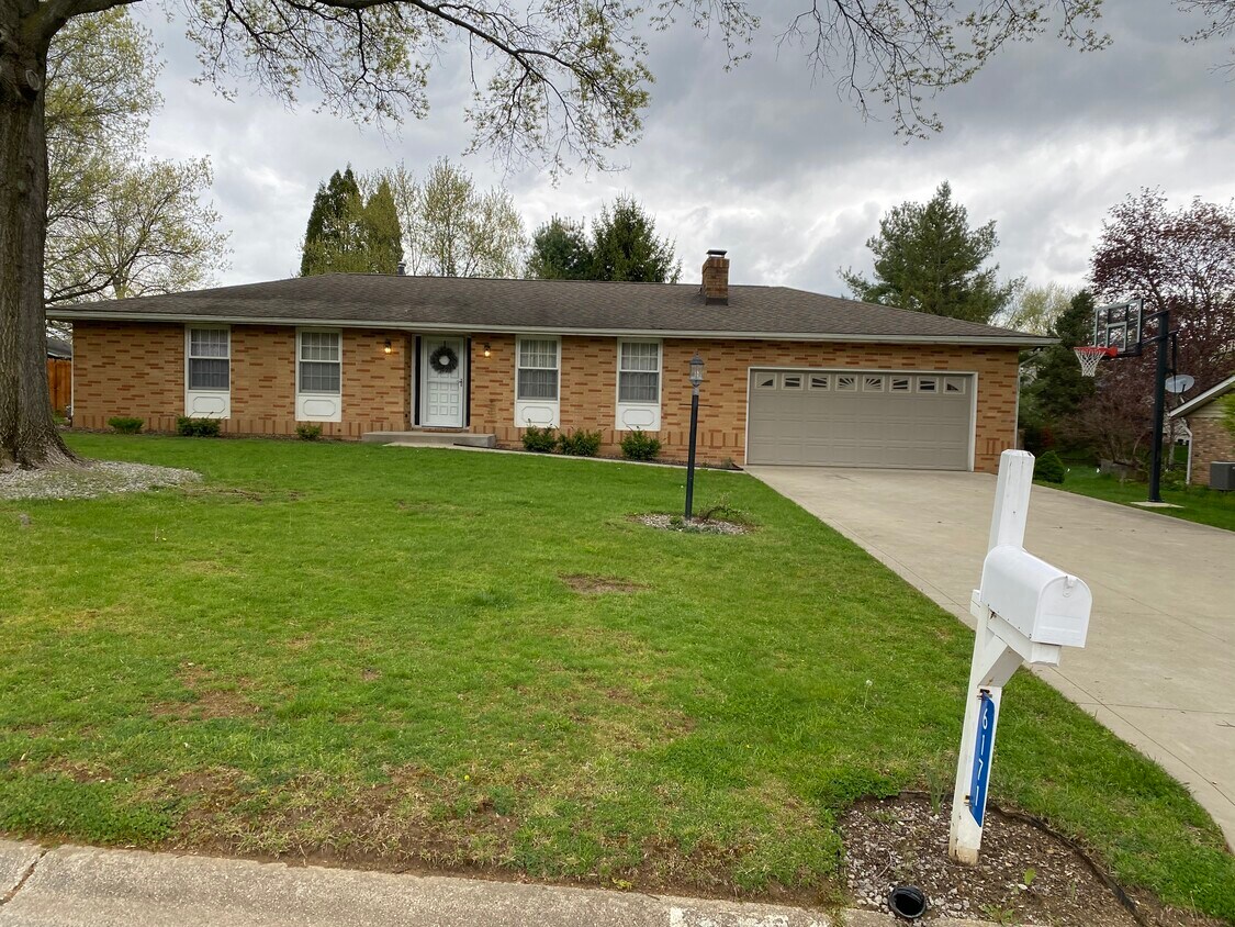 6171 Ronald St NW, Canton, OH 44718 House Rental in Canton, OH