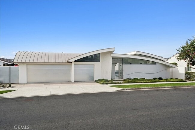 Building Photo - 4607 Perham Rd