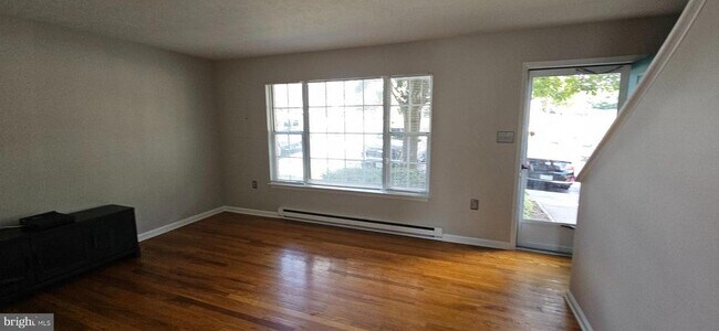 Foto del edificio - 103 Little River Dr