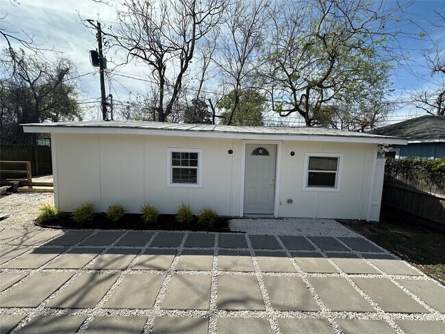 Foto del edificio - 4109 Edison St