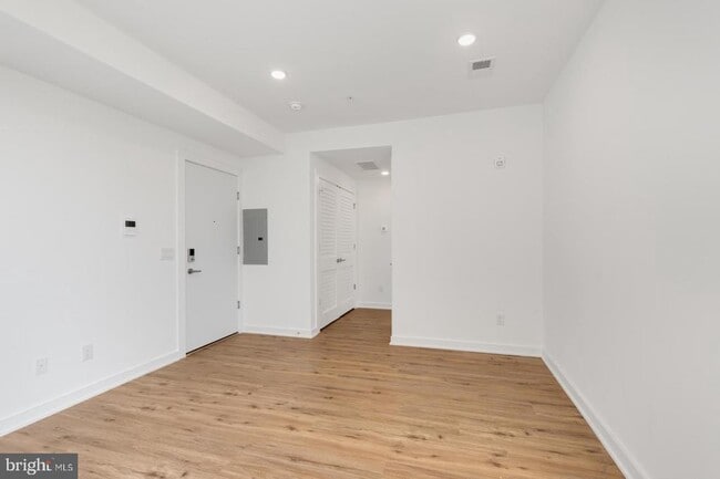 Foto del edificio - 304 Master St