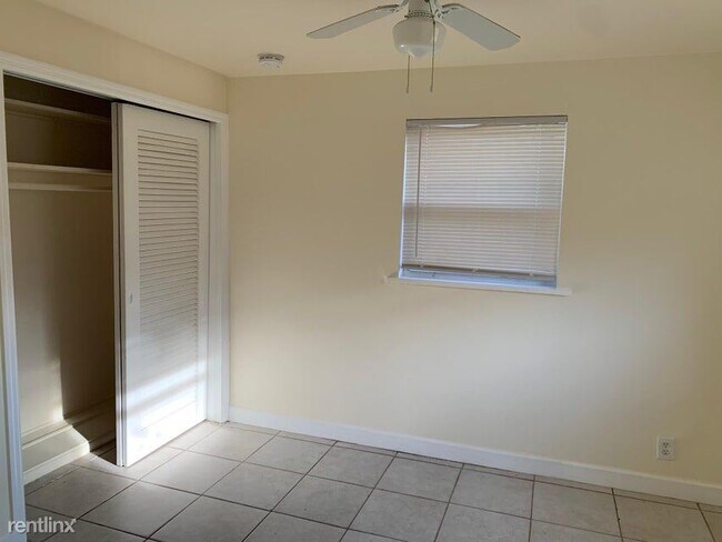Building Photo - 3 br, 2 bath House - 930 35th St