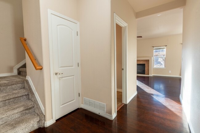 Building Photo - 9234 Red Fern Ln