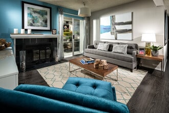 Building Photo - Willow Creek