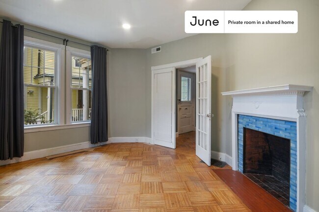 Foto del edificio - Room in Shared 7 bed/2.5 bath home in Harvard Square (Cambridge)
