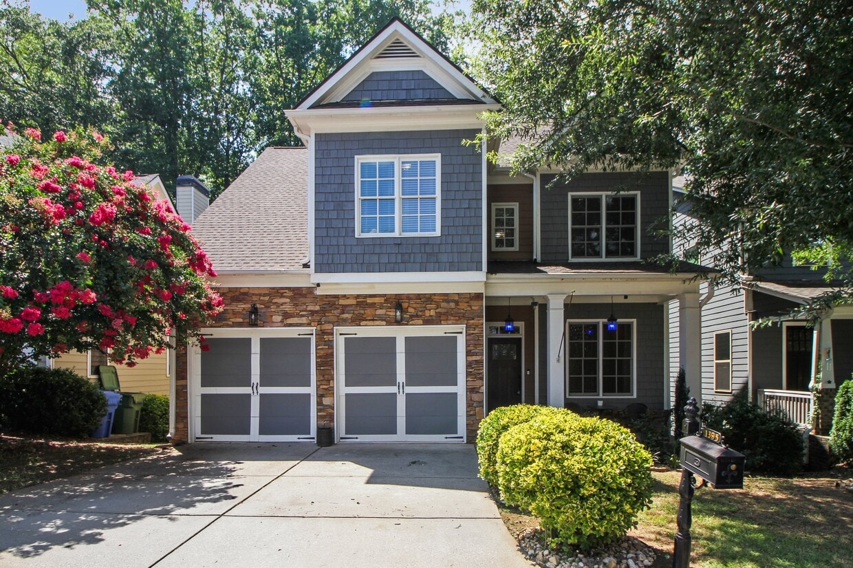 Primary Photo - 1395 Custer Way SE