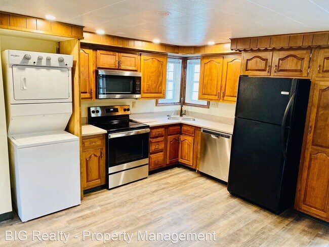 Foto del edificio - 3 br, 2 bath House - 88 N Main St