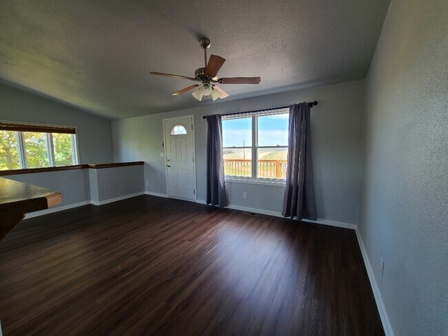 Building Photo - 961 Co Rd 110A