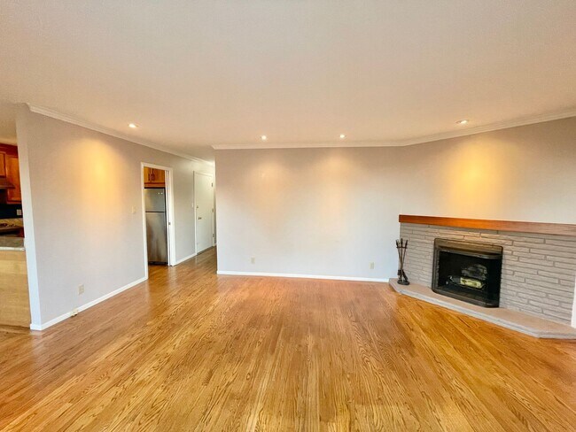 Building Photo - 2BR / 2BA w/ Garage, Outdoor Space, In uni...