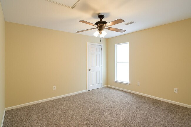 Foto del edificio - 3310 Branch St