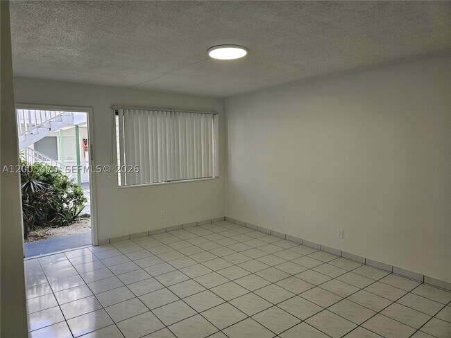 Foto del edificio - 1719 Wiley St