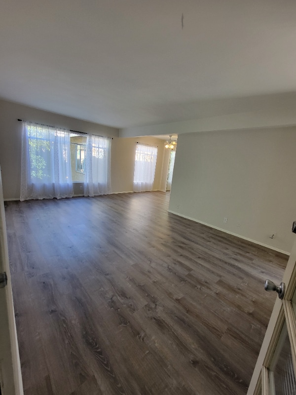 Foto del edificio - 13531 Wyandotte St