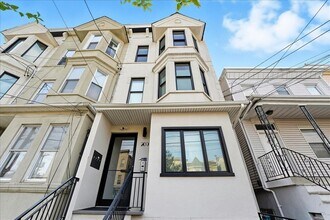 Building Photo - 289 Webster Ave