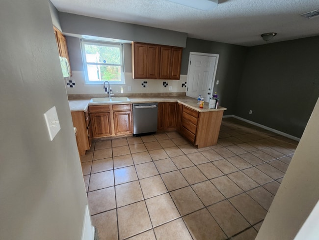 Foto del edificio - 1003 Bartow Ave