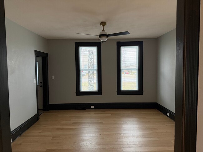 Building Photo - 517 Livingston