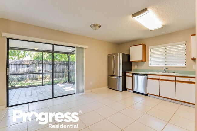 Building Photo - 3280 S St Lucie Dr