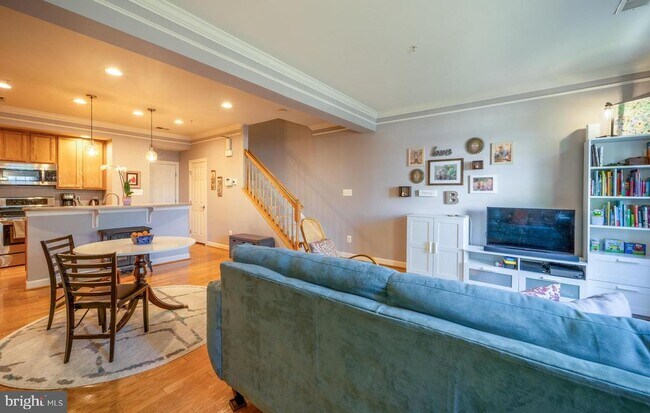 Foto del edificio - 5673 Harrington Falls Ln