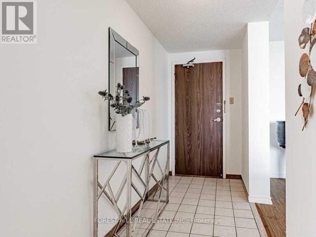 Building Photo - 100 Antibes Dr