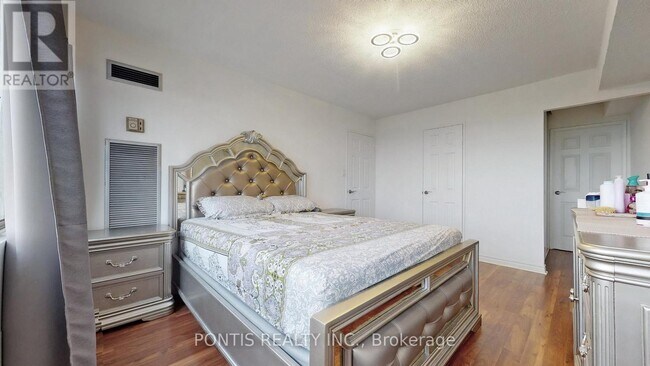 Photo du bâtiment - 1580 Mississauga Vly Blvd