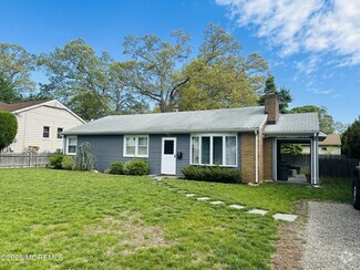 Building Photo - 305 Nancy Dr