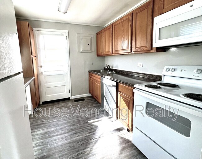 Foto del edificio - 407 Douglas Ave