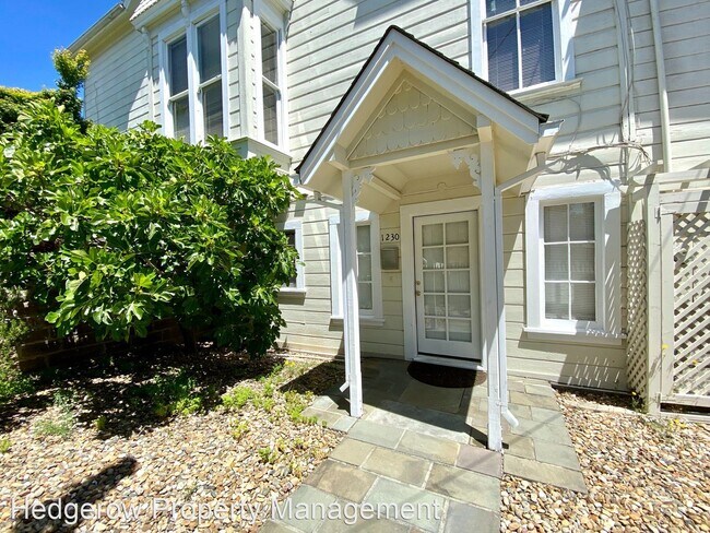 Building Photo - 1 br, 1 bath Apartment - *1230 Pine Street