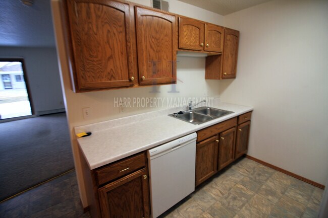 Foto del edificio - 4821 E 41st St