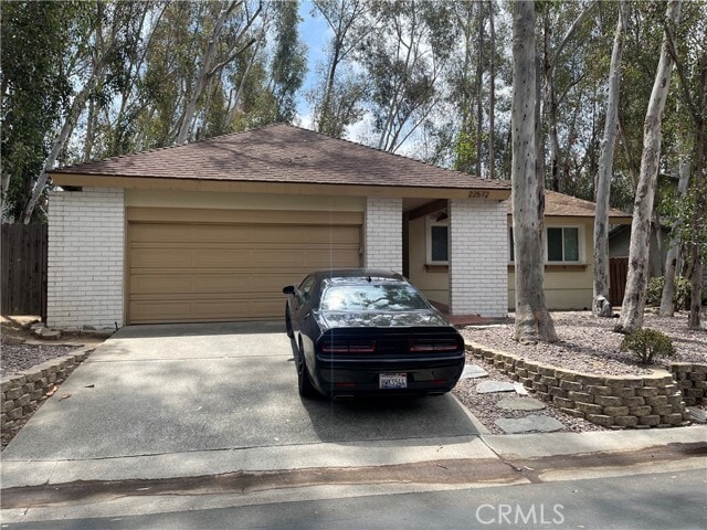 Foto del edificio - 22572 Charwood Cir