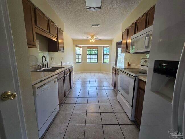Building Photo - 11204 Bridge Creek Dr