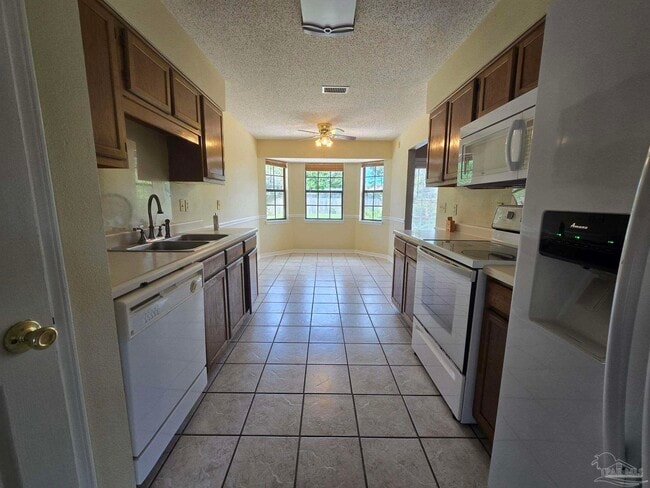 Foto del edificio - 11204 Bridge Creek Dr