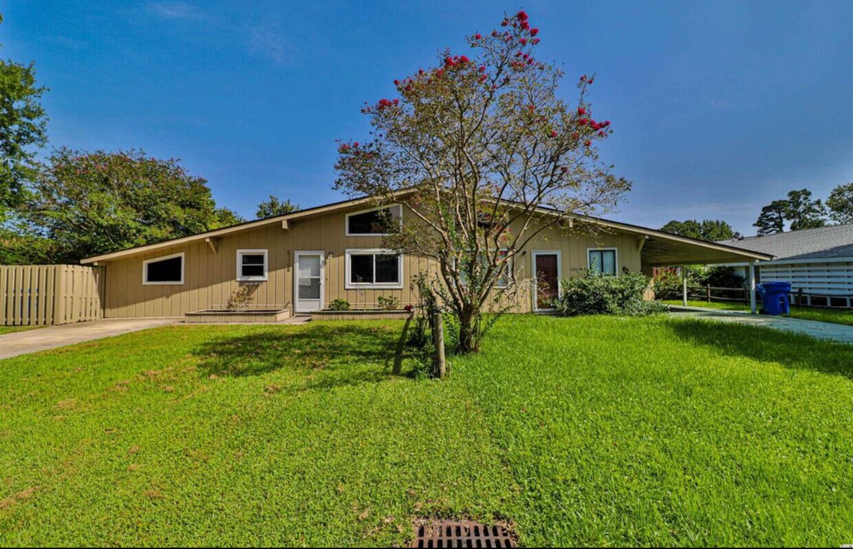 Primary Photo - 6306 Timberline St