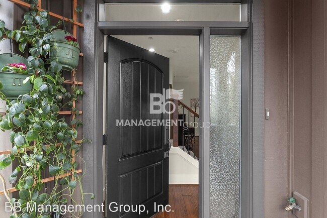 Foto del edificio - 3 br, 2.5 bath House - 10414 SW Taylor Street