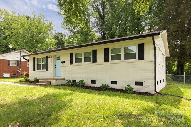 Building Photo - 4242 Tipperary Pl