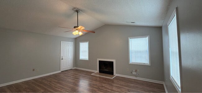 Building Photo - 4303 Chalet Cir NW