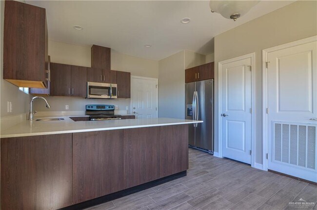 Foto del edificio - 1720 Taft St