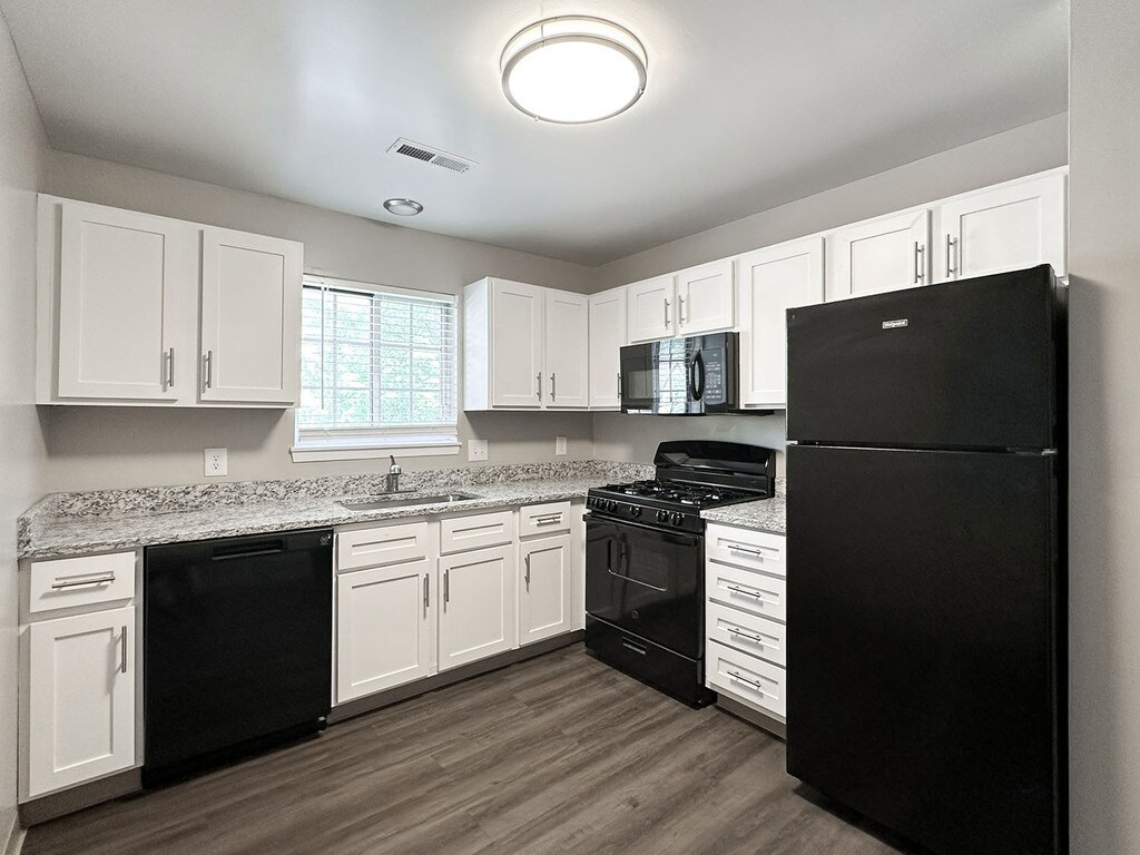 Hunters Hollow Apartments – photo 2