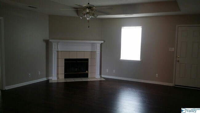 Foto del edificio - 6844 Moores Mill Rd